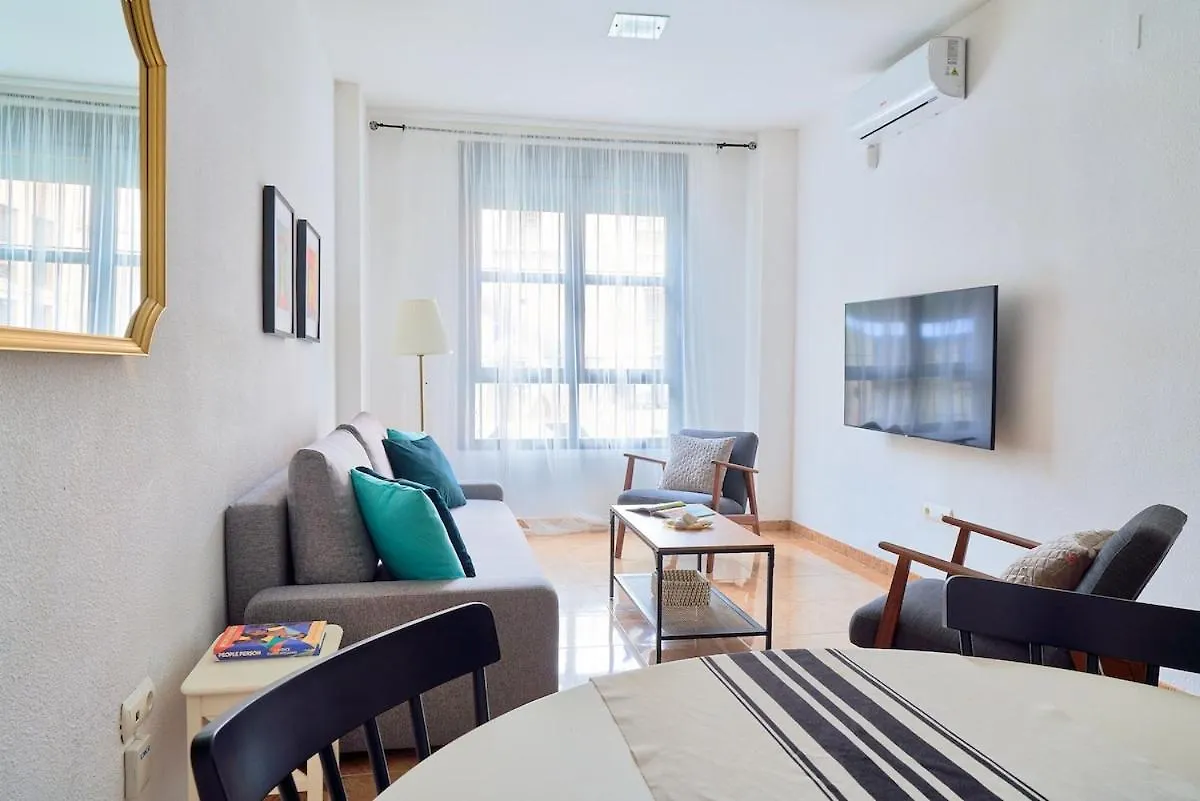 Urban Oasis In Historic Malaga Apartment